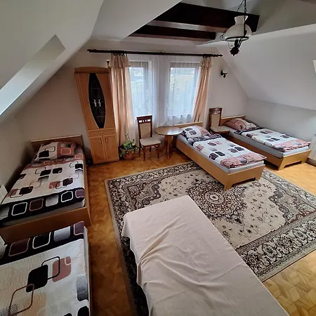 Noclegi W Ksiegarni Apartment Bielsko-Biala