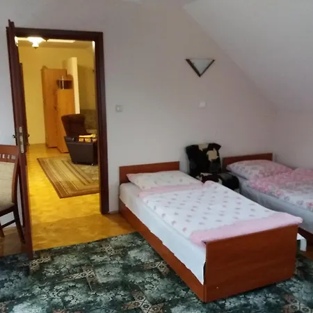 Apartment Noclegi W Ksiegarni